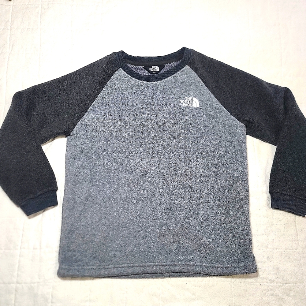 North Face Fleece Top Sz 130 Fuzzy lining Super warm! Sz 6/7